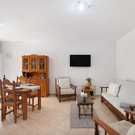 Coastal Comfort - Da Rocha Apartment