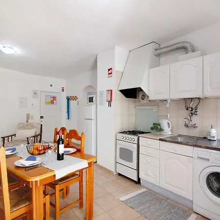 Coastal Comfort - Da Rocha Apartment *